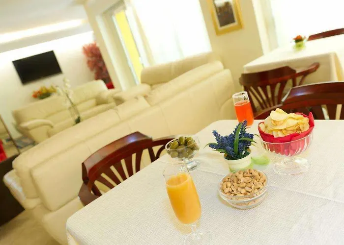 圣皮埃尔酒店 3*