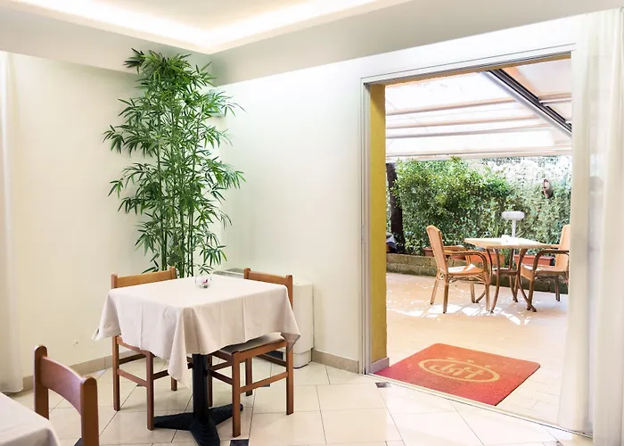 圣皮埃尔酒店 酒店 里米尼