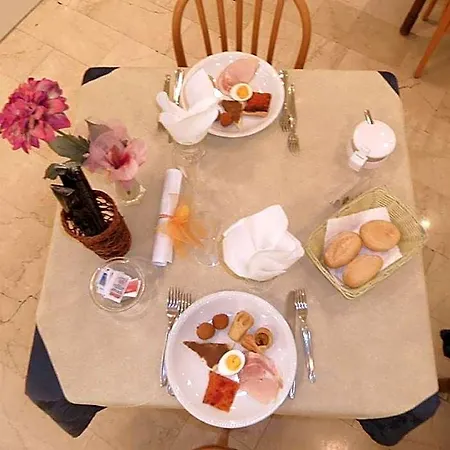Hotel St Pierre 3*