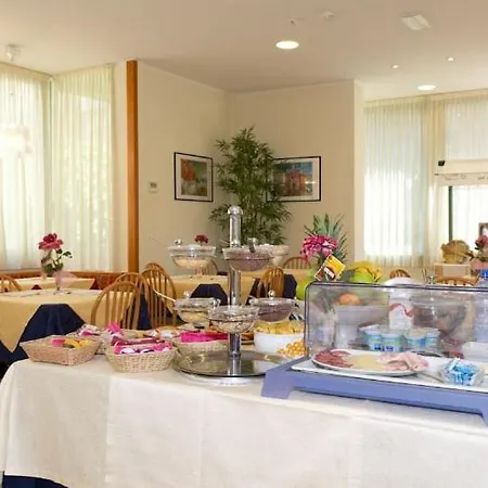 St Pierre מלון 3*